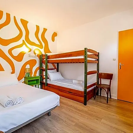 Au Bon Landais Surf Otel