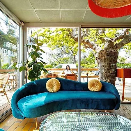 Otel Au Bon Landais Surf *