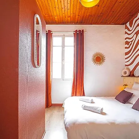 Au Bon Landais Surf Otel *