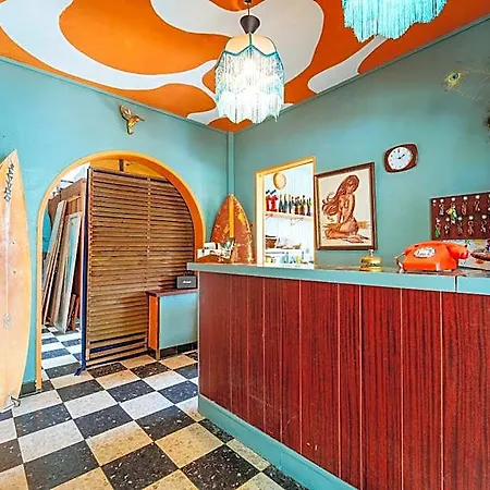 Au Bon Landais Surf Otel *